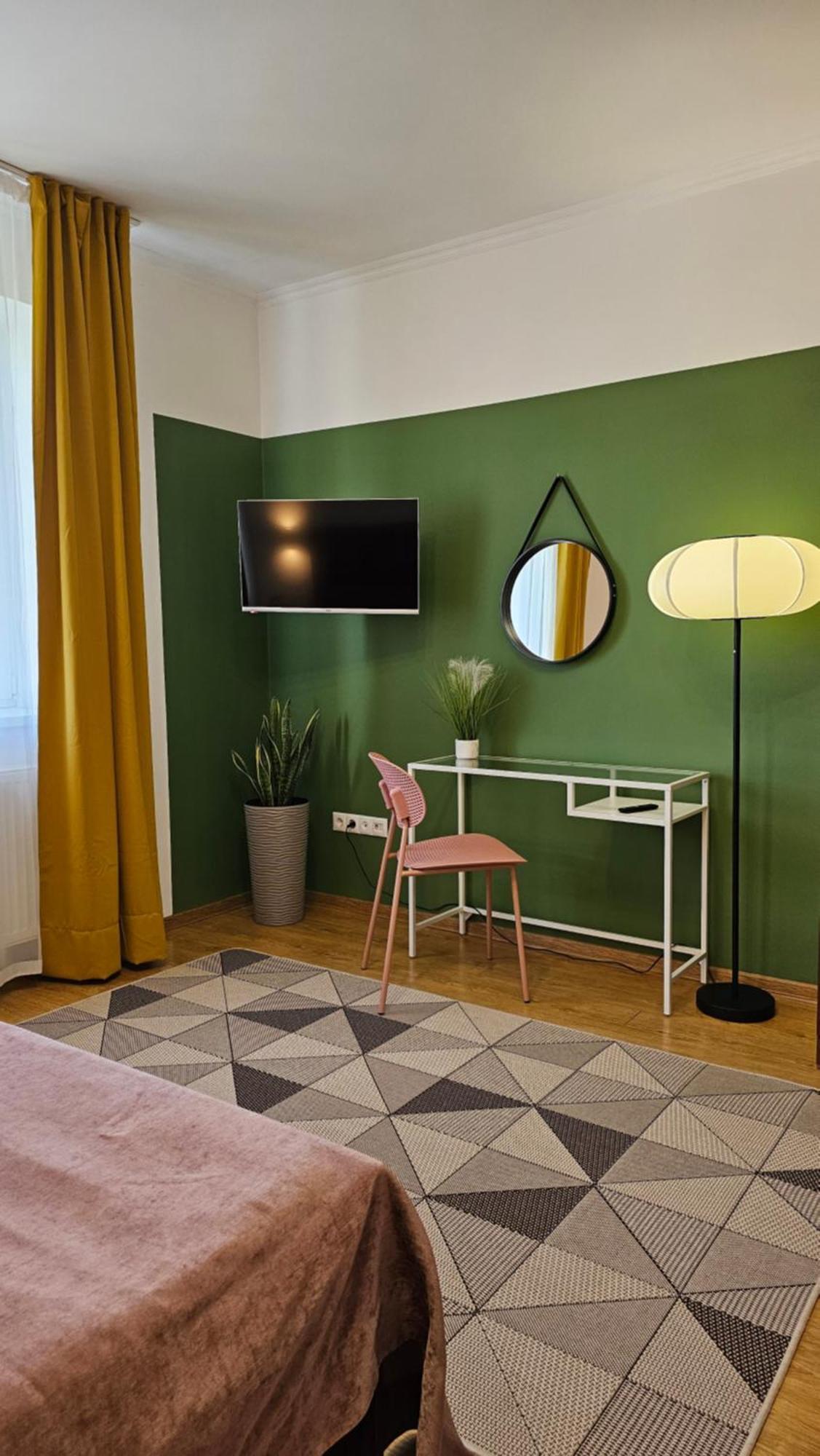 Best One Room Apartments Munkács Kültér fotó