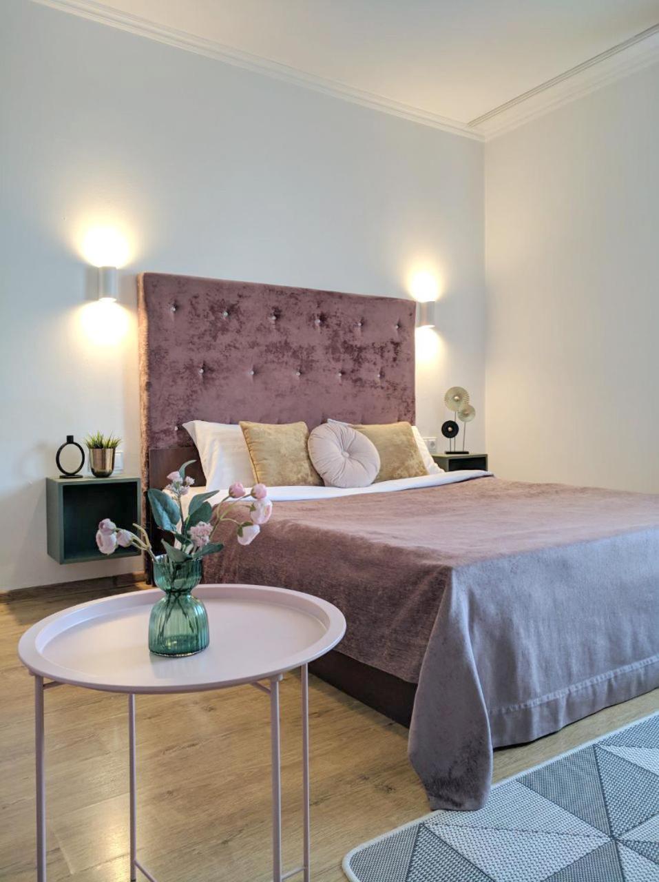 Best One Room Apartments Munkács Kültér fotó