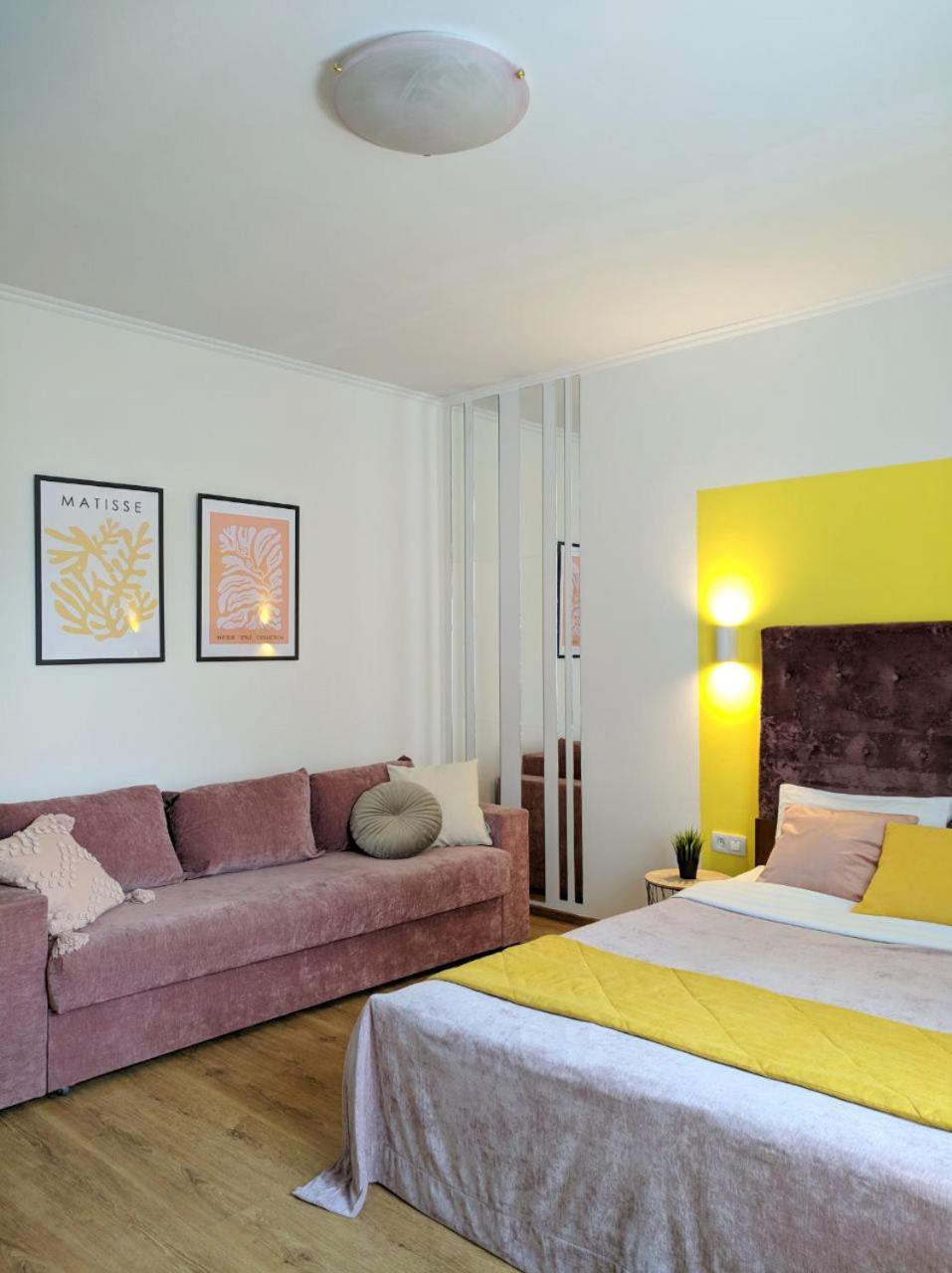 Best One Room Apartments Munkács Kültér fotó